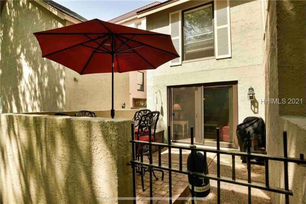 In The Heart Of Harbour Town 2Br 2Ba Pool Access Close To Beach Hilton Head Island Exteriör bild
