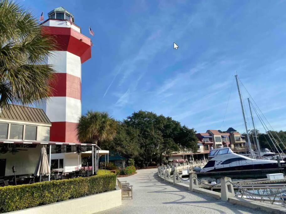 In The Heart Of Harbour Town 2Br 2Ba Pool Access Close To Beach Hilton Head Island Exteriör bild